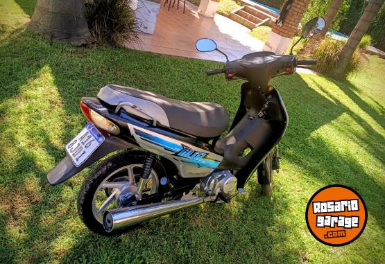Motos - Motomel Blitz full 2022 Nafta 16000Km - En Venta