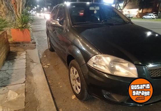 Autos - Fiat Siena EL 2014 Nafta 241000Km - En Venta