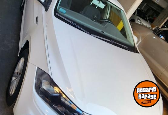 Autos - Volkswagen Virtus 2018 Nafta 78000Km - En Venta