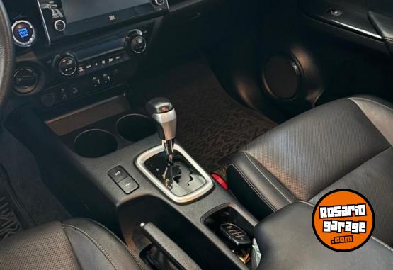 Camionetas - Toyota HILUX SRX 2022 Diesel 37000Km - En Venta
