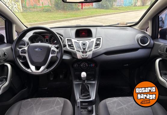 Autos - Ford Fiesta Titanium 1.6 2012 Nafta 140000Km - En Venta