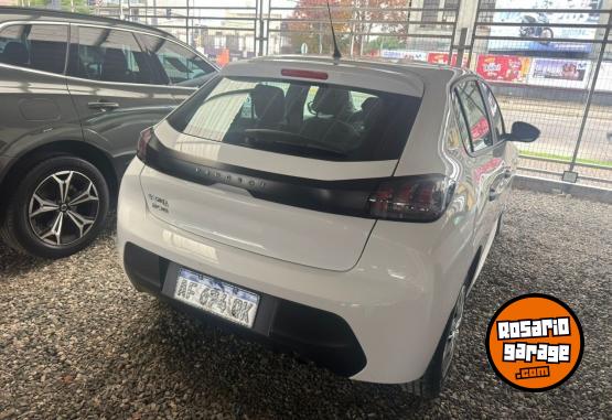 Autos - Peugeot 208 1.2 LIKE 2023 Nafta 45277Km - En Venta