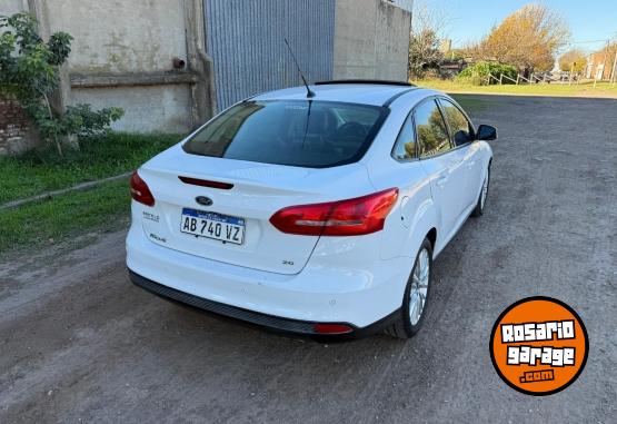 Autos - Ford Focus 2017 Nafta 140000Km - En Venta
