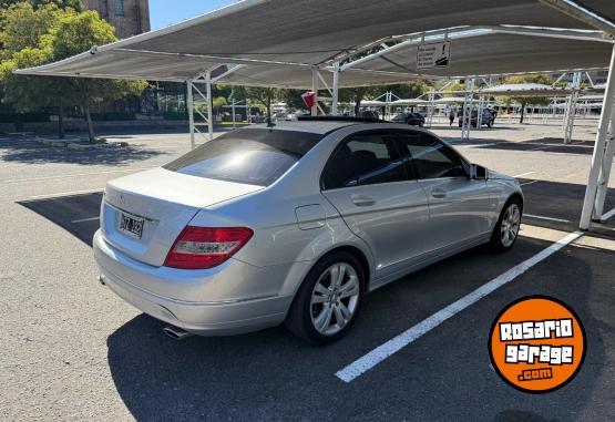 Autos - Mercedes Benz C 2009 Nafta 130000Km - En Venta