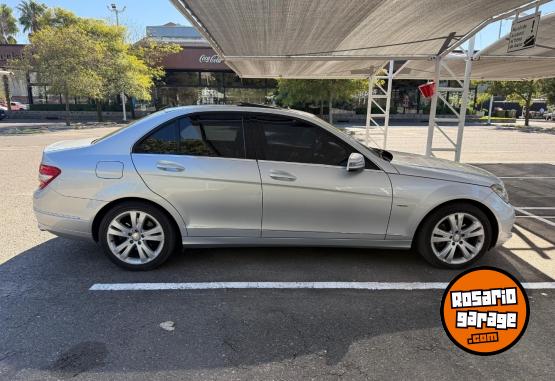 Autos - Mercedes Benz C 2009 Nafta 130000Km - En Venta