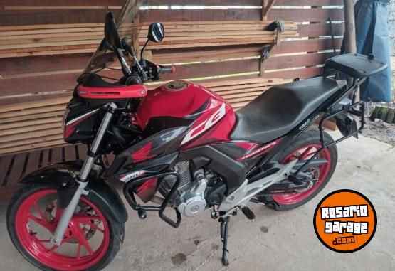 Motos - Honda Twister 250 2021 Nafta 15000Km - En Venta