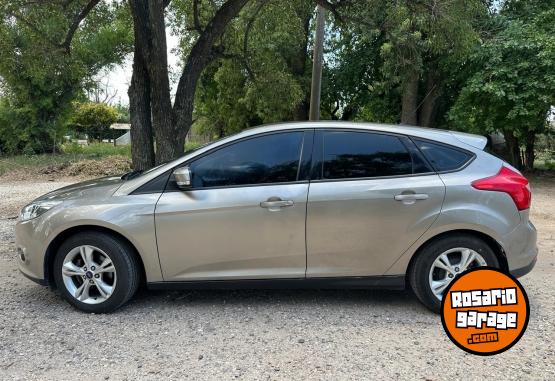 Autos - Ford Focus 2015 Nafta 128000Km - En Venta
