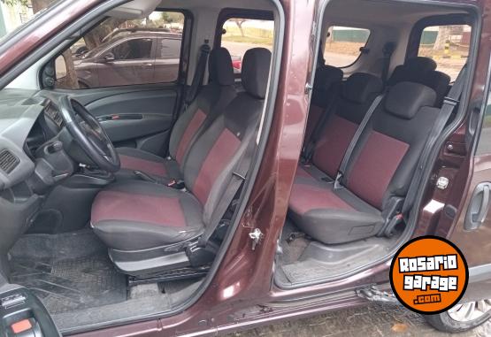 Utilitarios - Fiat Doblo 2015 GNC 203000Km - En Venta