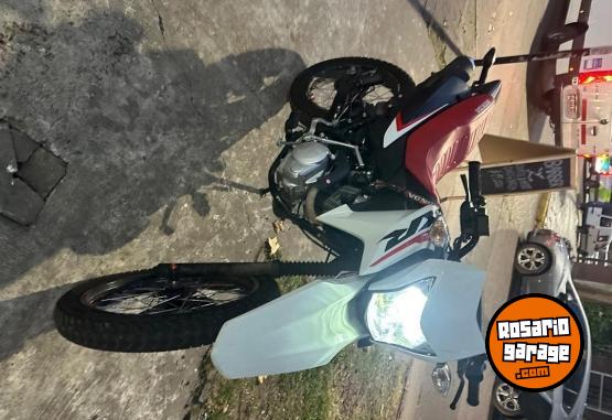 Motos - Honda XR150L 2025 Nafta 11000Km - En Venta