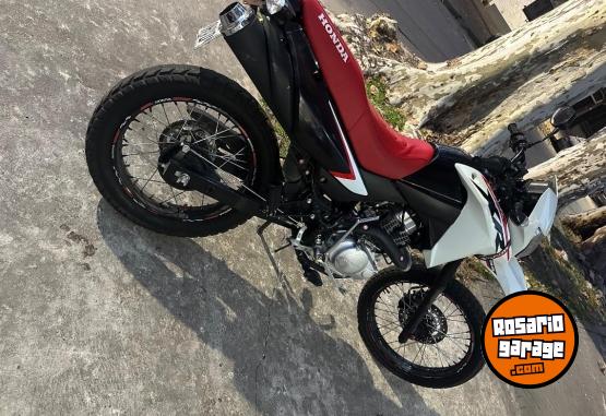 Motos - Honda XR150L 2025 Nafta 11000Km - En Venta
