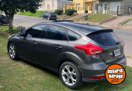 Autos - Ford Focus 2015 Nafta 190000Km - En Venta