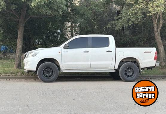 Camionetas - Toyota HILUX 2012 Diesel 305000Km - En Venta