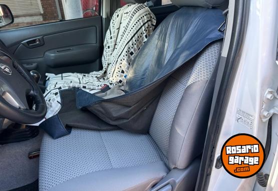 Camionetas - Toyota HILUX 2012 Diesel 305000Km - En Venta