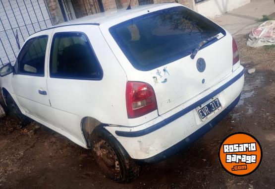 Autos - Volkswagen Gol power sedan 3 ptas 2005 Nafta 265000Km - En Venta