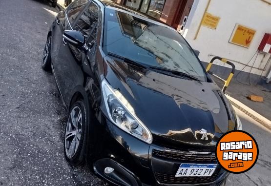 Autos - Peugeot 208 GT 2017 Nafta 130000Km - En Venta