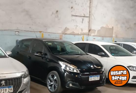 Autos - Peugeot 208 GT 2017 Nafta 130000Km - En Venta