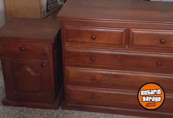 Hogar - Cómoda y mesa de luz - En Venta