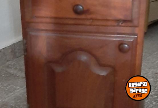 Hogar - Cómoda y mesa de luz - En Venta
