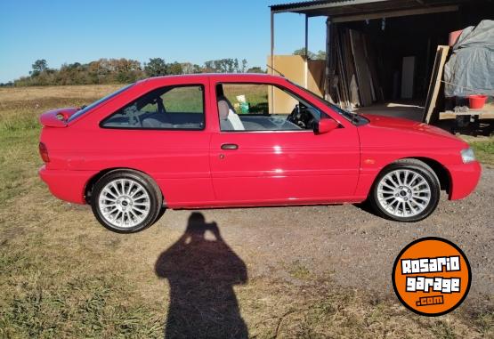 Autos - Ford escort coupe 1999 Nafta 145000Km - En Venta