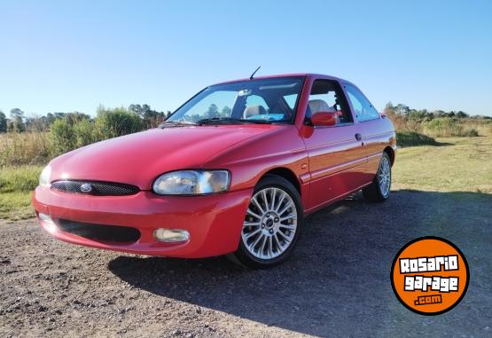 Autos - Ford escort coupe 1999 Nafta 145000Km - En Venta