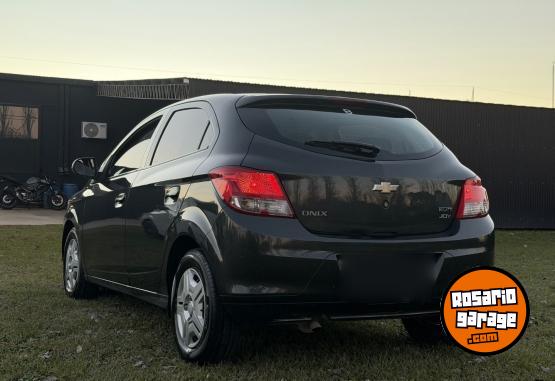Autos - Chevrolet ONIX LS 1.4 JOY 2017 Nafta 106000Km - En Venta