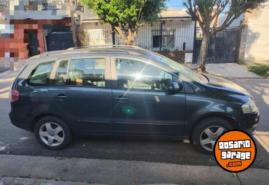 Autos - Volkswagen Suran highline 2007 Nafta 197000Km - En Venta