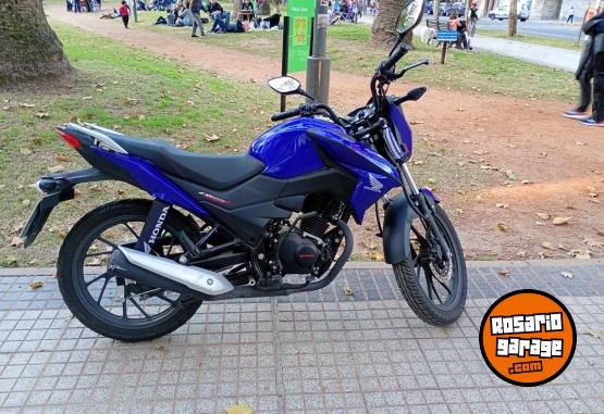 Motos - Honda 125 cb twister 2023 Nafta 8000Km - En Venta