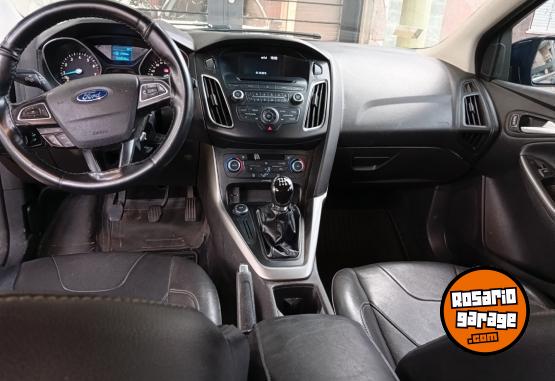 Autos - Ford Focus SE Plus 2015 Nafta 100000Km - En Venta