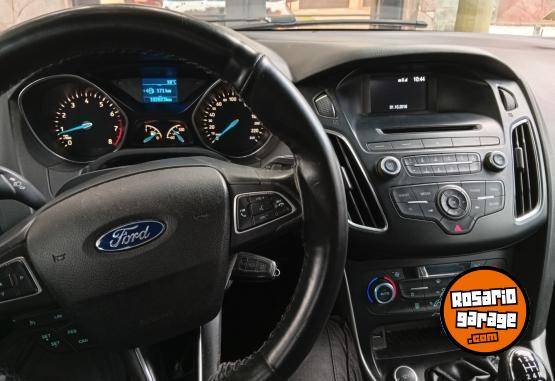 Autos - Ford Focus SE Plus 2015 Nafta 100000Km - En Venta