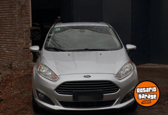 Autos - Ford Fiesta 1.6 Titanium 2015 Nafta 79000Km - En Venta