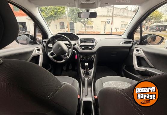 Autos - Peugeot 208 1.5 Active 2017 Nafta 100000Km - En Venta