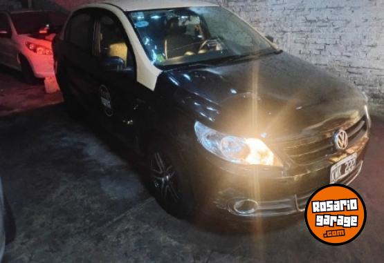 Autos - Volkswagen Voyage 2012 GNC 290000Km - En Venta