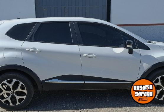 Autos - Renault CAPTUR 1.6 INTENS AT 2019 Nafta 128000Km - En Venta