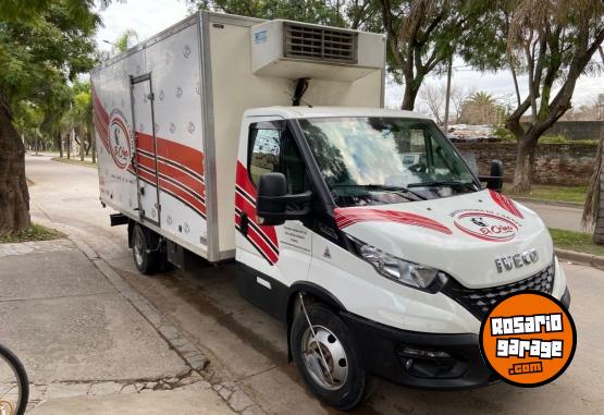 Camiones y Grúas - Se vende iveco dayli - En Venta