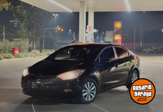 Autos - Kia Cerato ex 2015 Nafta 154000Km - En Venta