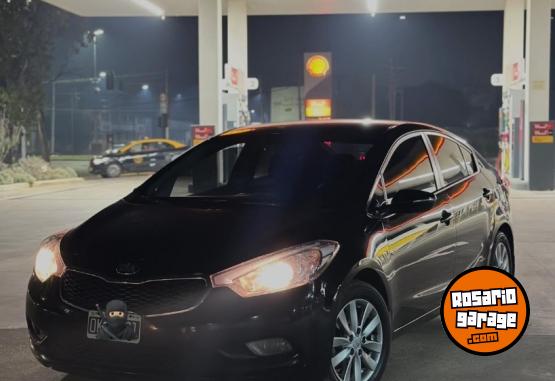 Autos - Kia Cerato ex 2015 Nafta 154000Km - En Venta