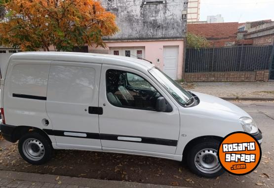 Utilitarios - Citroen berlingo 2015 Diesel 210000Km - En Venta