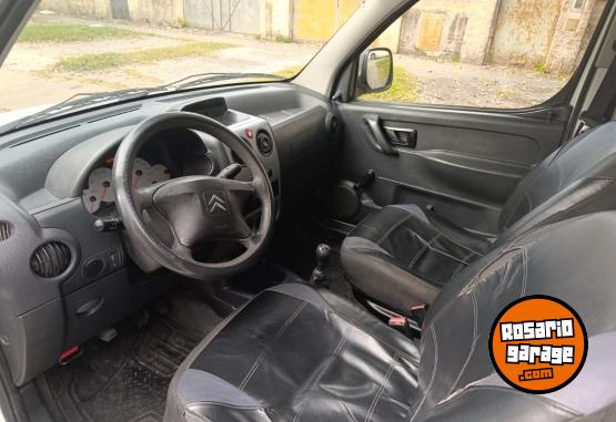Utilitarios - Citroen berlingo 2015 Diesel 210000Km - En Venta