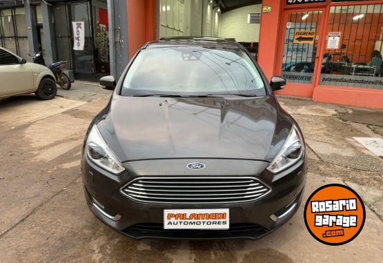 Autos - Ford Focus 2.0 Titanium 5ptas 2016 Nafta 109000Km - En Venta