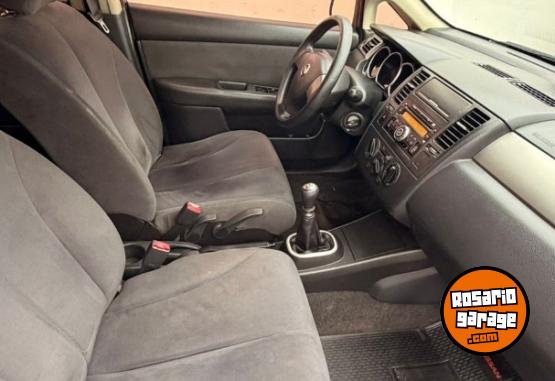Autos - Nissan TIIDA VISIA 2010 Nafta 219000Km - En Venta