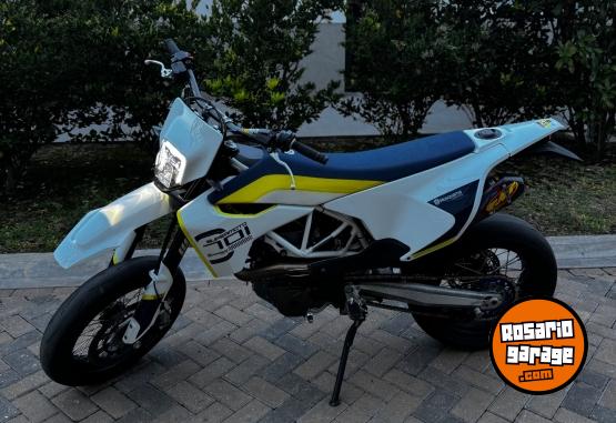 Motos - Husqvarna 701 supermoto 2018 Nafta 14000Km - En Venta