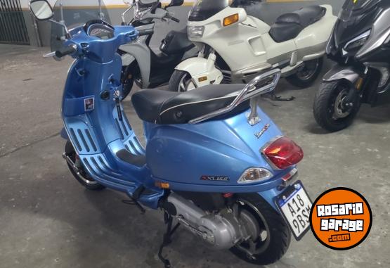Motos - Vespa 150 sxl 2023 Nafta 3500Km - En Venta