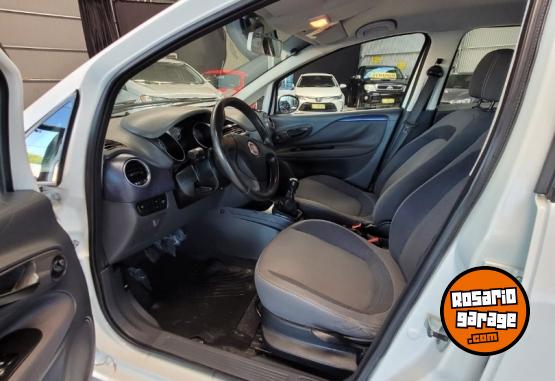 Autos - Fiat ACCTRACTIVE 2013 Nafta 142500Km - En Venta