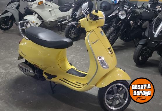 Motos - Vespa 150 vxl 2024 Nafta 2100Km - En Venta