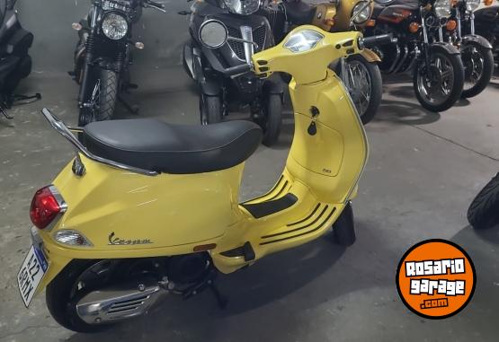 Motos - Vespa 150 vxl 2024 Nafta 2100Km - En Venta