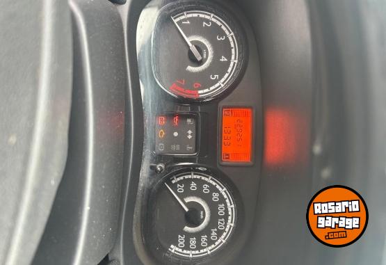 Autos - Renault Sandero 2011 GNC 230000Km - En Venta