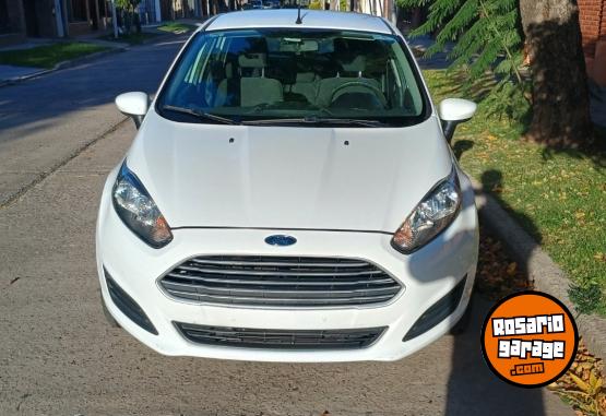 Autos - Ford Fiesta Kinetic 2016 Nafta 78000Km - En Venta