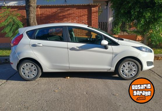 Autos - Ford Fiesta Kinetic 2016 Nafta 78000Km - En Venta
