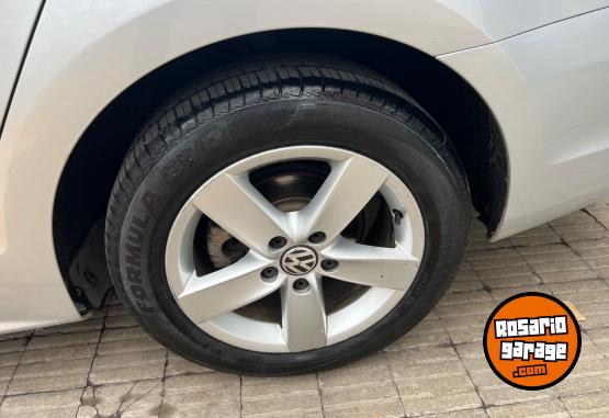 Autos - Volkswagen Vento 2013 Nafta 180000Km - En Venta