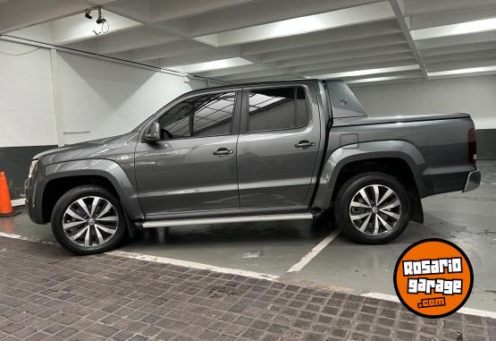 Camionetas - Volkswagen AMAROK EXTREME V6 2023 Diesel 85000Km - En Venta